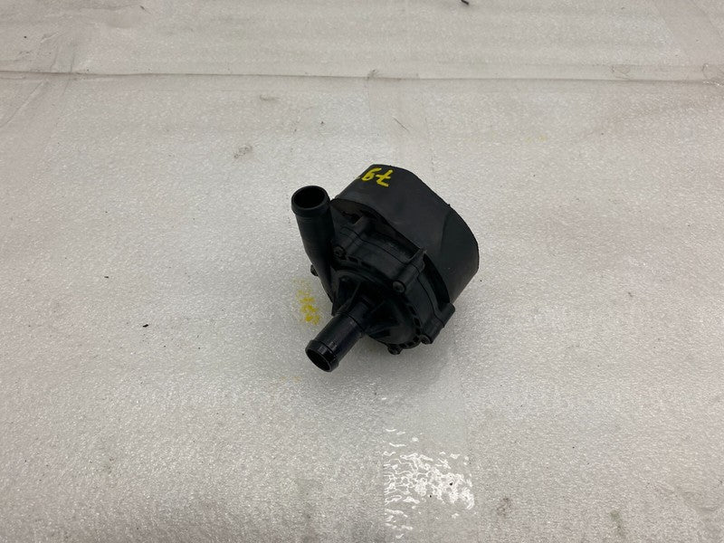 103732700G 2016-2020 Tesla Model S X Cooling System Auxiliary Water Coolant Pump FWD Assy