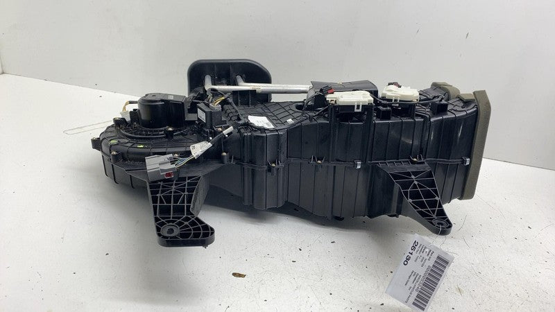 ⭕ 2018-2021 Lincoln Navigator Rear HVAC Heater Blower Housing Box JL14