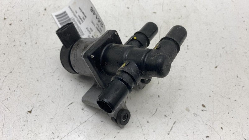 2022 2023 2024 Kia EV6 Water Coolant Pump Reservoir Changeover Valve Assy RWD