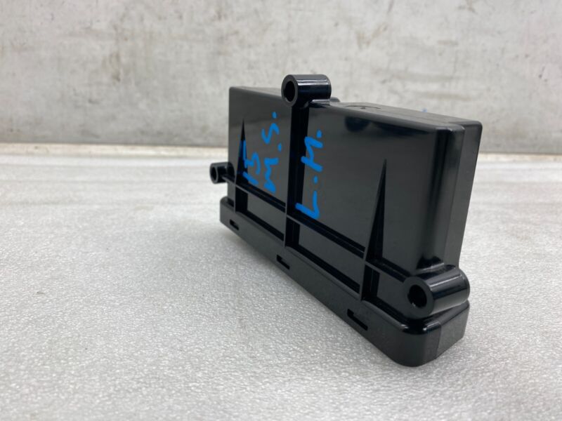 100310100E 2012-2020 Tesla Model S Door Control Unit Module Mechanism Controller Assembly