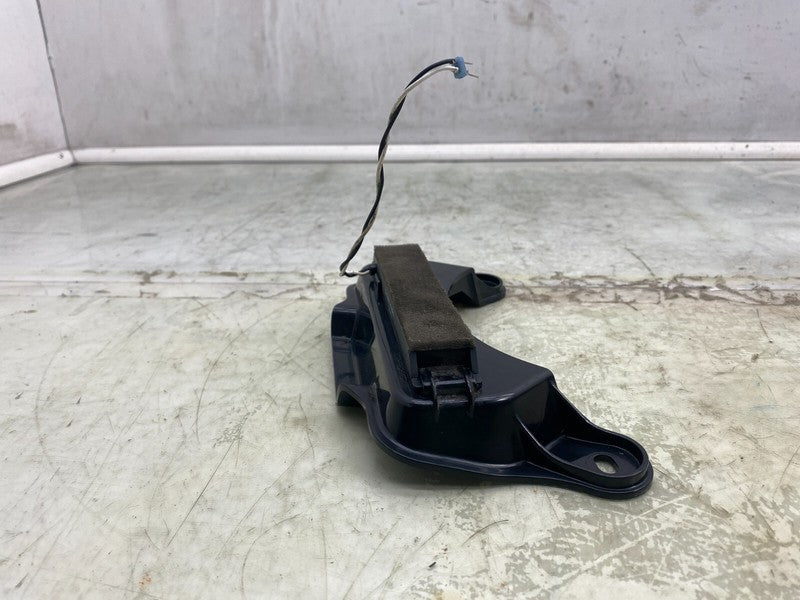 X 12069 001R1 ⭕ 12-20 Tesla Model S Rear End Passive Entry Antenna Bracket & Receiver Module