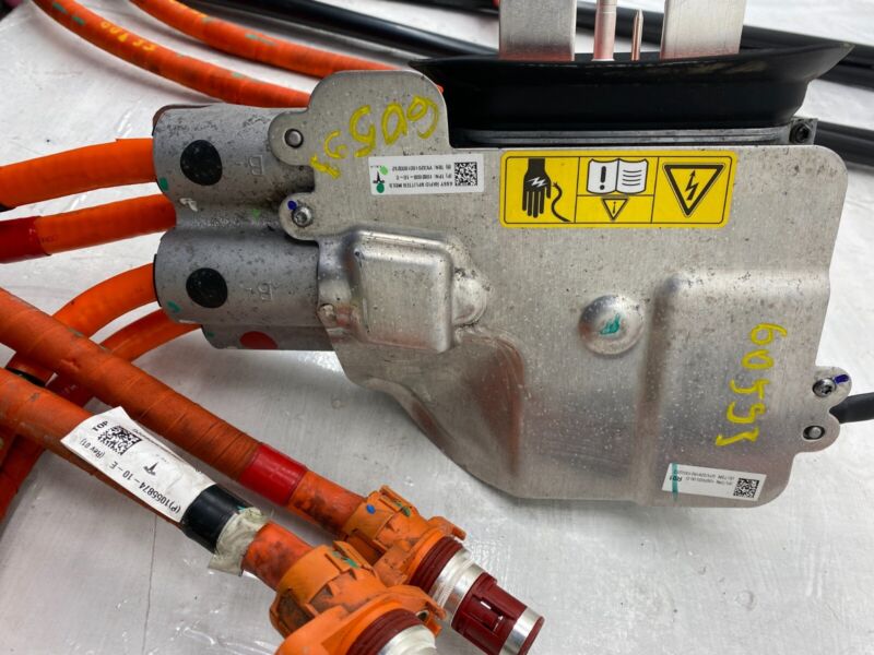 1097000 10 E 12-20 Model S HV Rapid Drive Splitter Battery Port Wire Harness Kit 1062600-10-C