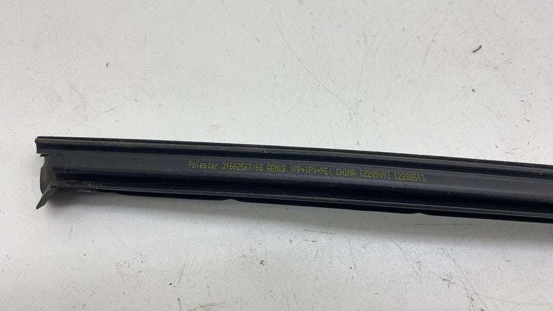 31662567 ⭕ 21-23 Polestar 2 Rear Right Door Window Inner Belt Weatherstrip Seal 31662567