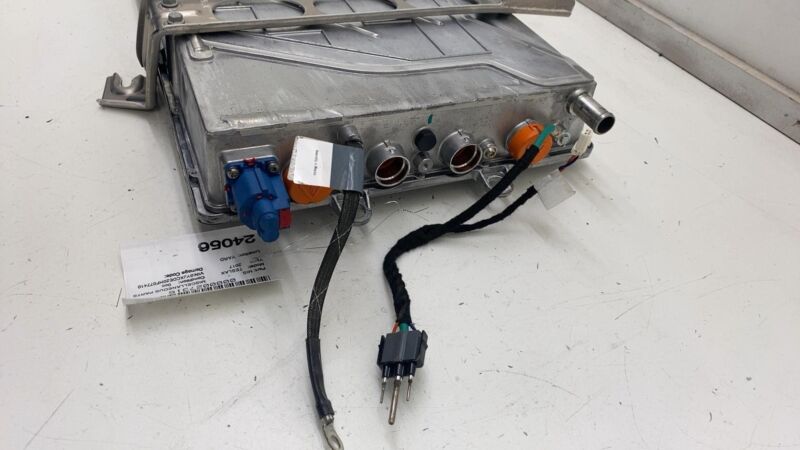 103564702C 2016-2020 Tesla Model X MX High Voltage DC-DC Inverter Converter Module Assembly