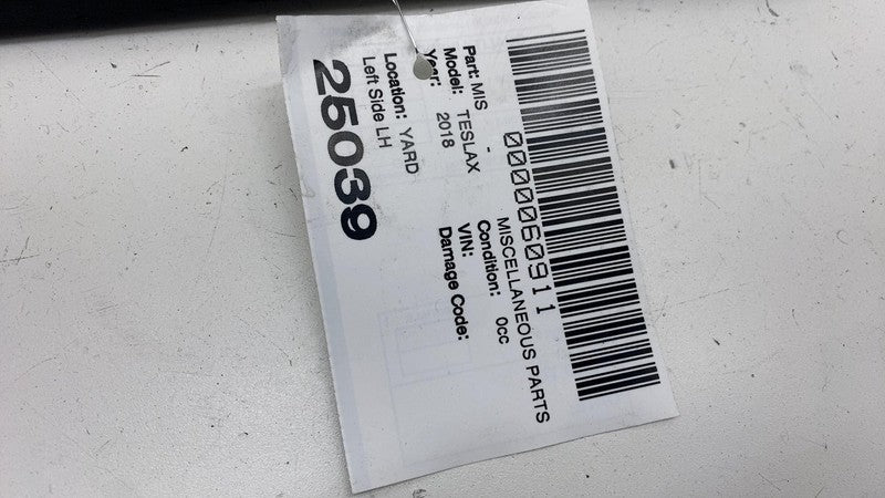 108488100C ⭕ 2016-2020 Tesla Model X Rear Right Door Cladding Molding Trim RH 1097664-00-B