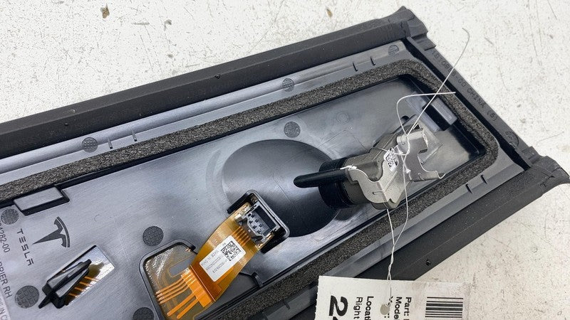 ⭕2024 2025 Tesla Model 3 Right B-Pillar Applique Glass Trim Molding 17