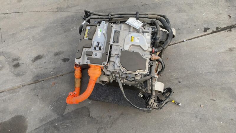 366011XFM0 2022 2023 2024 Kia EV6 Electric Engine Rear Drive Unit Motor Assembly RWD