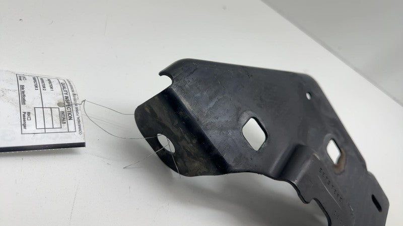 ⭕ 2014-2018 Chevrolet Silverado 1500 Front Left Bumper Inner Bracket L