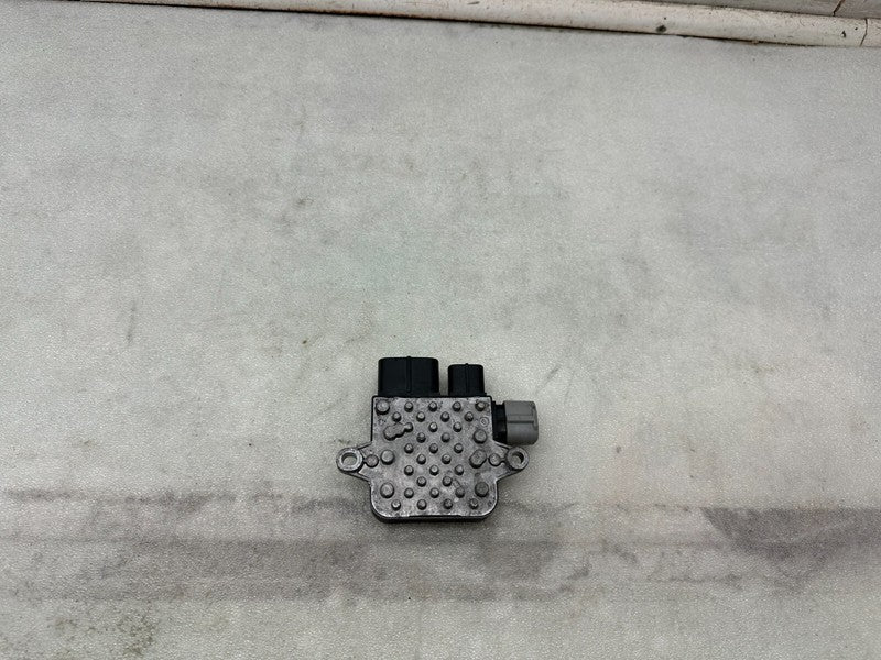 82821 20280 ⭕ 2012-2020 Tesla Model S MS Passenger Side Fan Relay Control Module Unit Right