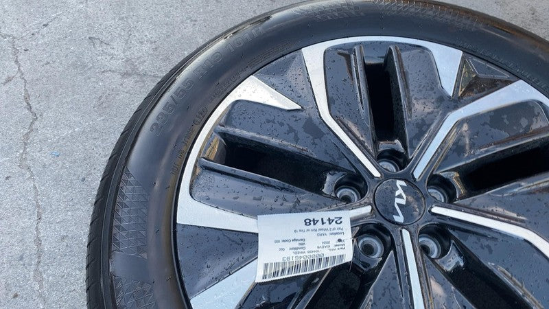 52910CV100 ⭕ 2022-2024 Kia EV6 PAIR of 19" Alloy Wheel Rim 19x7.5J w/ Kumho Tire 235/55 R19