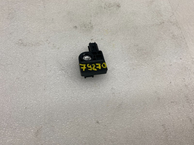 100527400B ⭕12-20 Model S Front Left or Right Acceleration Crash Impact Sensor 1005274-00-B