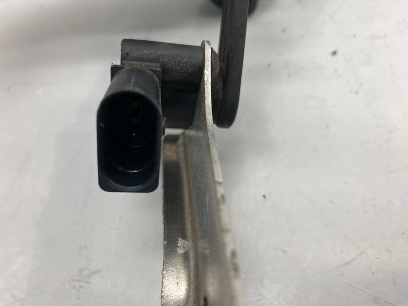 6006526-00-B ⭕ 12-15 Tesla Model S Rear Left Air Suspension Ride Height Sensor 1004173-00-A