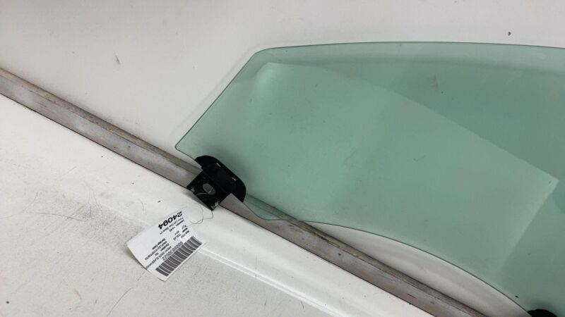 2012-2015 Tesla Model S Front Passenger Side Door Window Glass Right 43R-001074