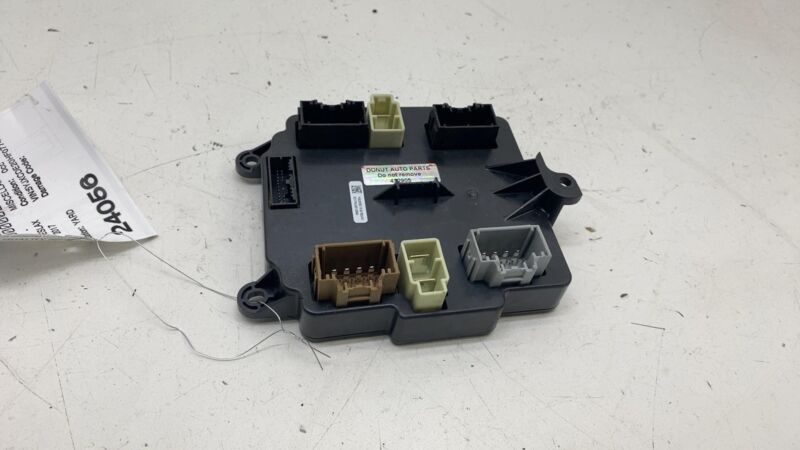 2016-2020 Tesla Model X Rear Falcon Controller Door Control Module 1062056-10-B