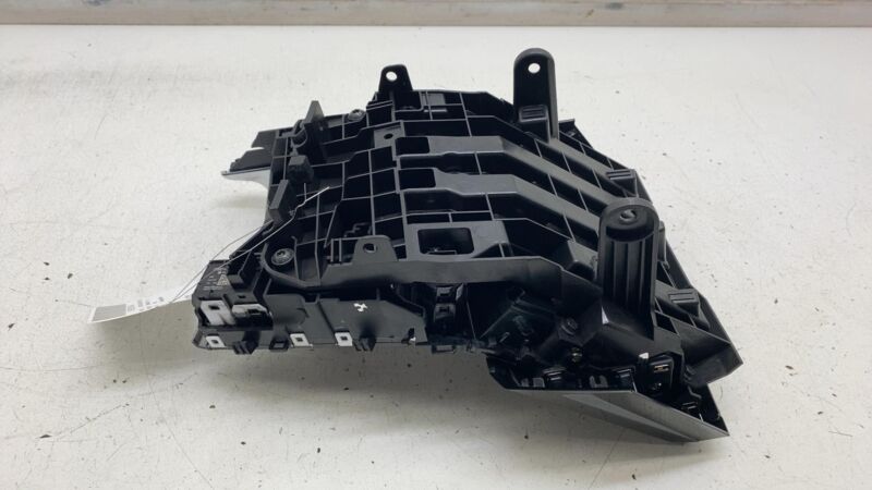 ⭕ 19-22 Audi E-Tron Front Console Monitor w/ Transmission Shifter & Cover Plate