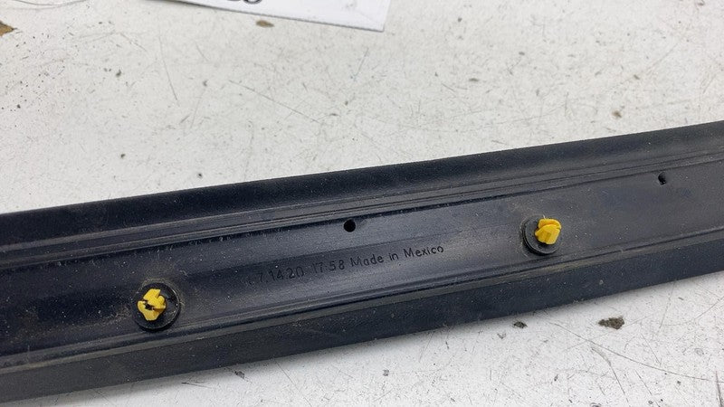 ⭕2018-2021 Lincoln Navigator Rear Driver Side Door Weatherstrip Rubber