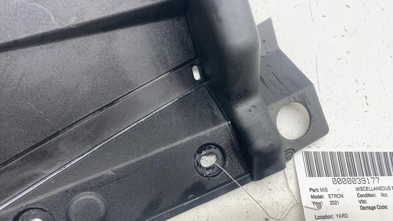 4KE821942 ⭕ 19-23 e-Tron Front Right Under Hood Engine Bay Cowl Panel Trim Cover 4KE821170