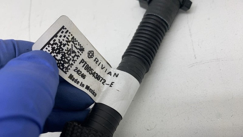 PT00543072 E ⭕ 2025 Rivian R1S EGR Pipe Tube Hose Assembly PT00543072-E / PT00543077-C