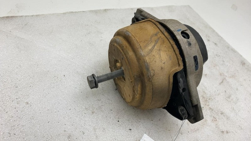 A1662405817 2012-2018 Mercedes-Benz GLE350 Driver Side Engine Mount Bracket Insulator Left