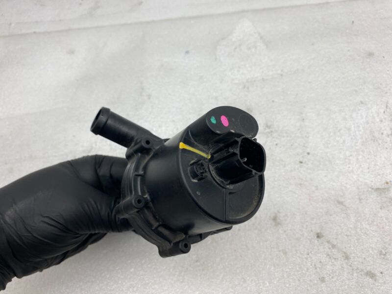 2016-2020 Tesla Model S X Front Auxilliary Electric Cooling System Coolant Pump