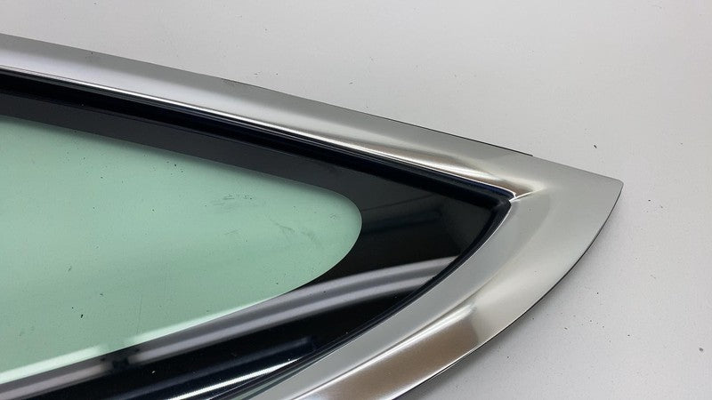1514978 00 2017-2020 Tesla Model 3 M3 Rear Driver Side Corner Window Quarter Glass Left LH