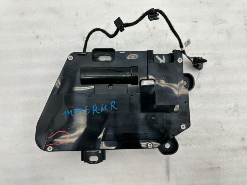 107188500A 2016-2020 Tesla Model S MS Rear Right Exterior Door Handle Outer Assembly GEN3