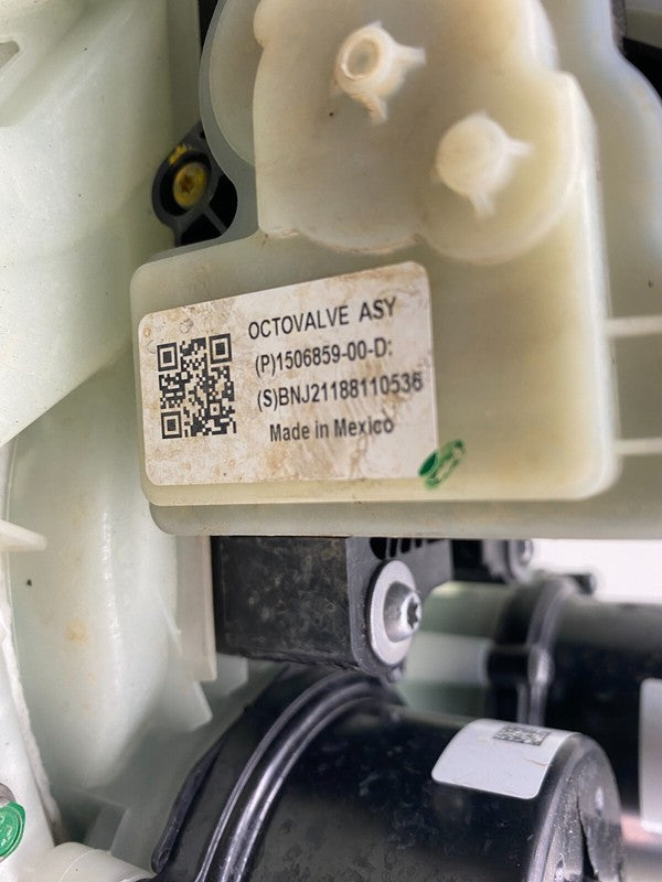 150685900D ⭕ 2021-2023 Tesla Model 3 Supermanifold Refrigerant Chiller w/ Coolant Reservoir