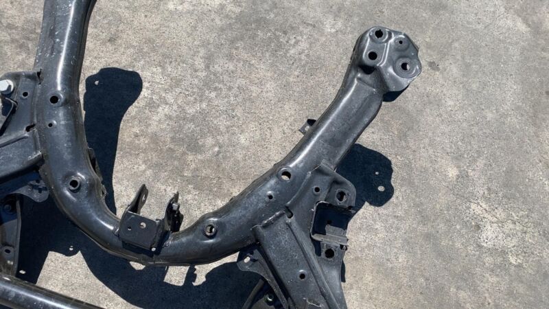 2020-2023 Tesla Model Y Front Suspension Subframe Structure Cradle Crossmember