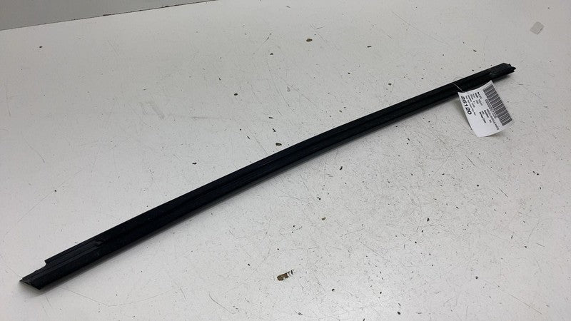 ⭕ 2020-2024 Tesla Model Y MY Rear Right Side Door Window Seal Molding Belt Strip