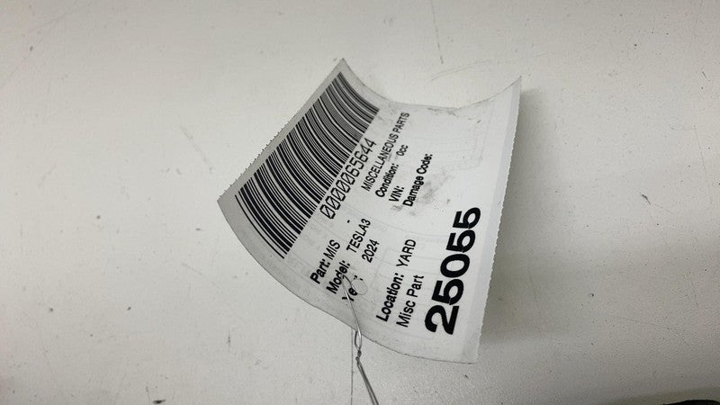 186754420E ⭕ 24-25 Tesla Model 3 Rear Passenger Side C-Pillar Trim Cover Panel 1867544-20-E