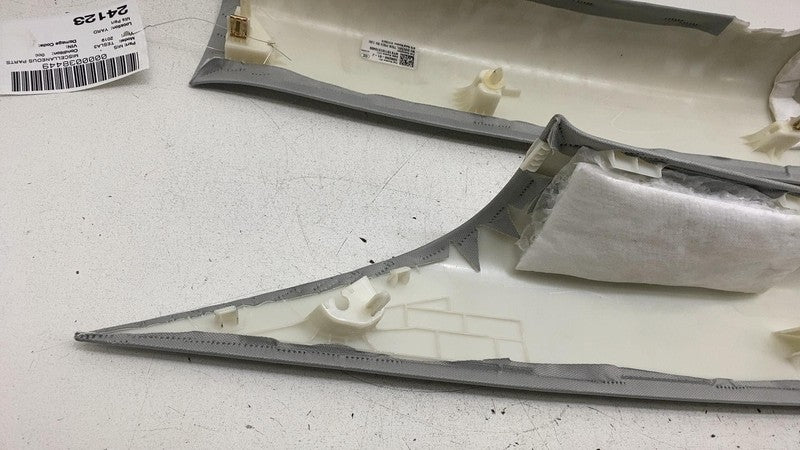 ⭕17-23 Model 3 Rear Left/Right C-Pillar Side Rail Trim 1086265-01-J/10