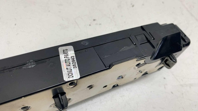 1585601-00-E ⭕ 2017-2023 Tesla Model 3 M3 WiFi Bluetooth Antenna Control Module 1585601-00-E