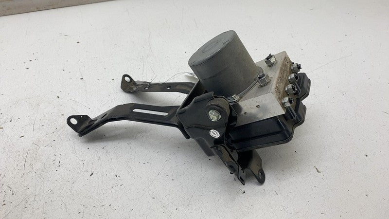 27536SJ050 19-21 Subaru Forester Anti-Lock Brake System ABS Pump Control Module w/ Bracket