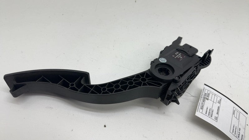 A2463001404Q6 ⭕ 13-19 Mercedes-Benz B-Class Front Driver Gas Accelerator Pedal A2463001404Q6