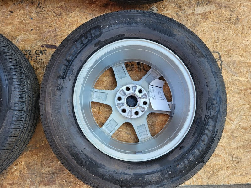 2310 1928 ⭕ 17-20 GMC Acadia Wheel Rim 17x7.5J with Michelin Tire 245/65R17 x4 23101928