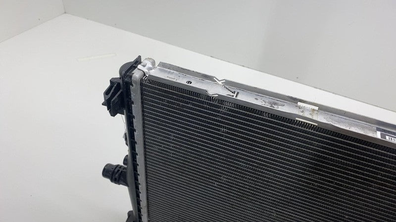 1494175 00 A 2021-2023 Tesla Model 3 M3 Cooling System Radiator Assembly 1494175-00-A