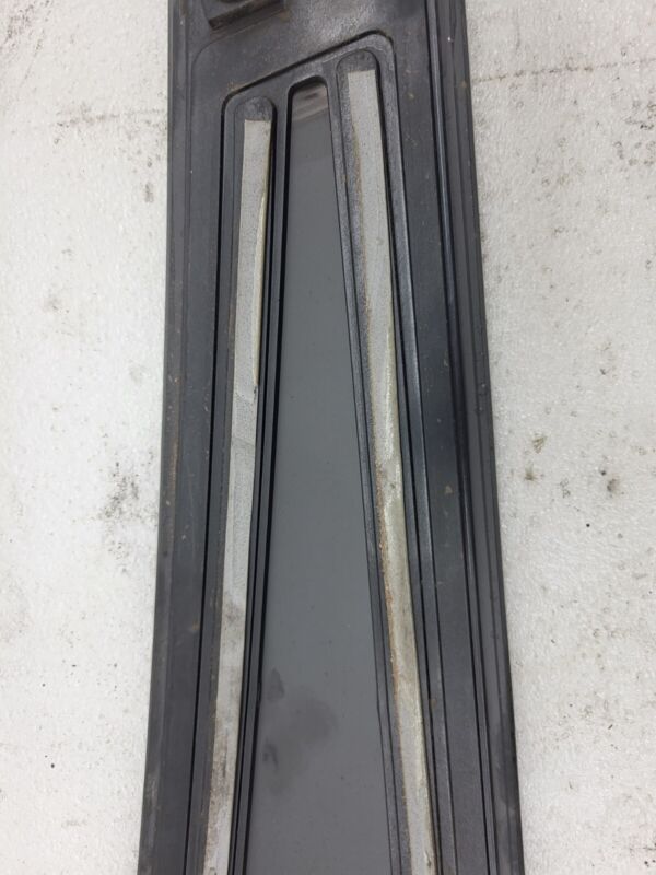 14941 2012-2015 Tesla Model S MS Right B-Pillar Molding Applique Glass Trim Cover RH
