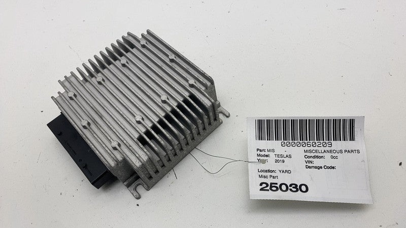 100483310A ⭕ 12-20 Tesla Model S X External Amp Audio Sound System Amplifier 1004833-10-A