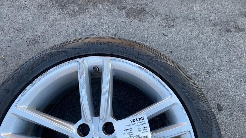 ⭕ 2012-2015 Tesla Model S Wheel Rim 19x8.0+40mm + Tire 245/45 ZR19 600