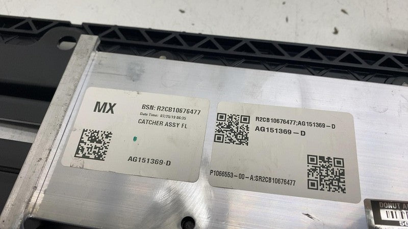 ⭕ 16-20 Model X Rear 2nd Row Middle Seat Floor Plate Catcher Module 10