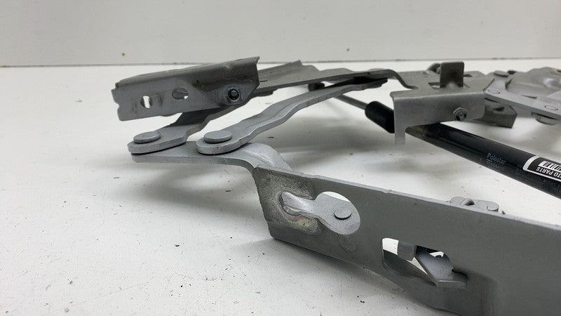 31688415 ⭕ 2021-2023 Polestar 2 PAIR Front Left & Right Hood Bonnet Hinge w/ Shock Strut