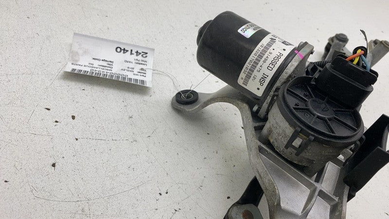 670007561 ⭕ 2017-2020 Maserati Levante Front Windshield Wiper Motor and Linkage 670007561