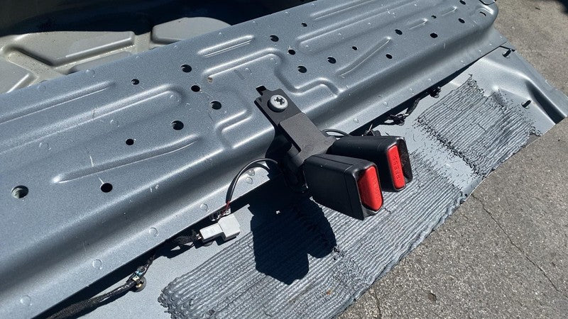 ⭕ 2022 2023 2024 Rivian R1S Rear Bucket Assembly (Beside Spare Tire) P