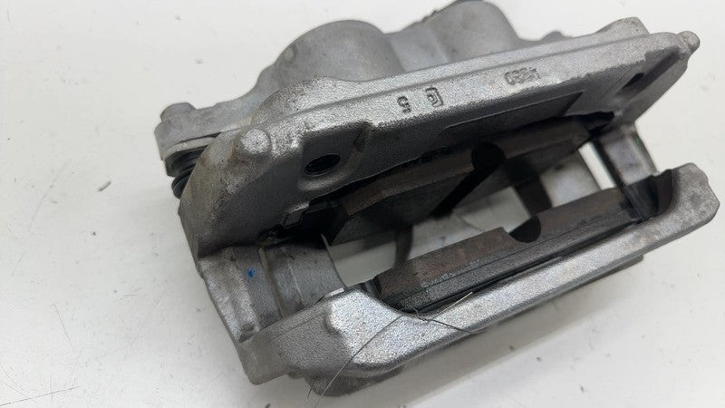 ⭕19-25 Ram 1500 Front Passenger Side Caliper w/ Brake Hose Line Right