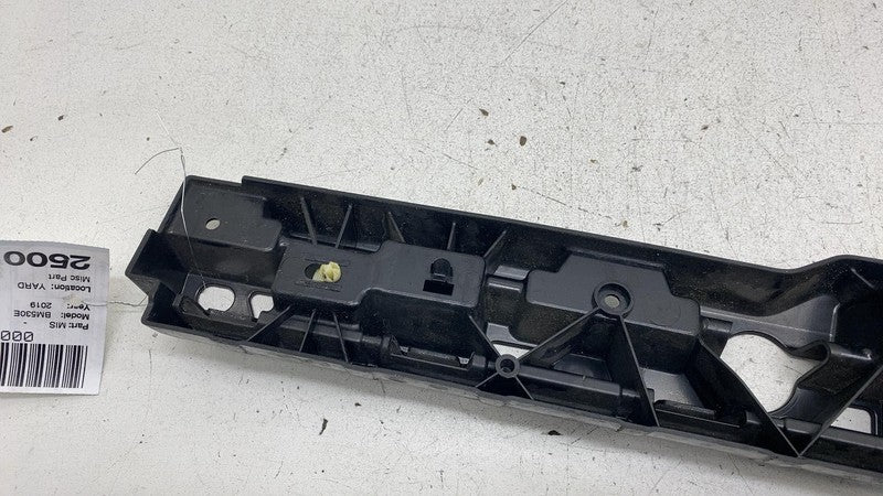 51777387343 2017-2022 BMW 530e Front Left Skirt Rocker Molding Panel Support Mount Bracket