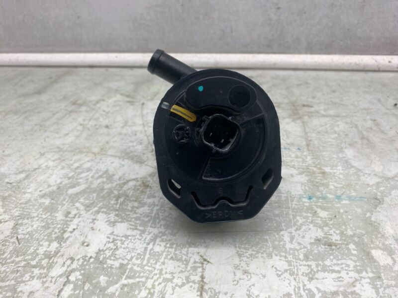 1035348 00 F 2016-2020 Tesla Model S X Cooling System Auxiliary Water Coolant Pump FWD Assy