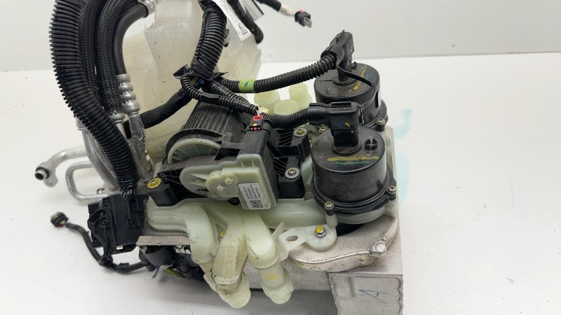 154759500E 21-24 Model 3 Supermanifold Refrigerant Chiller + Coolant Reservoir 1547595-00-E