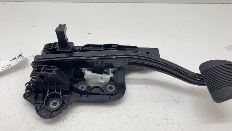 04581676AC ⭕ 17-24 Chrysler Pacifica Foot Brake Stop Pedal w/ Bracket Assembly 04581676AC