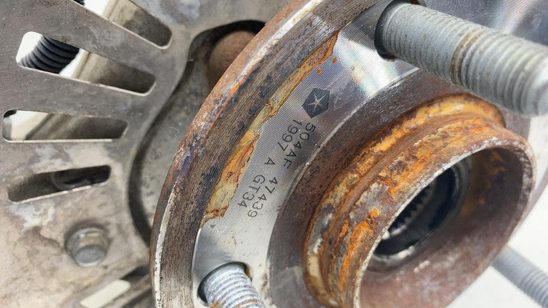 68189019AB ⭕ 17-24 Chrysler Pacifica Front Left Spindle Knuckle w/ Dust Shield 68189019AB