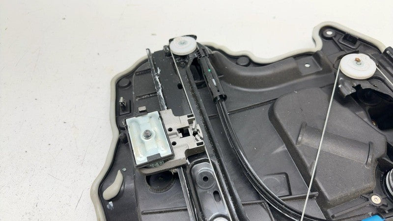 109662398L ⭕ 2017-2023 Tesla Model 3 Rear Right Door Window Regulator & Motor 1096623-98-L